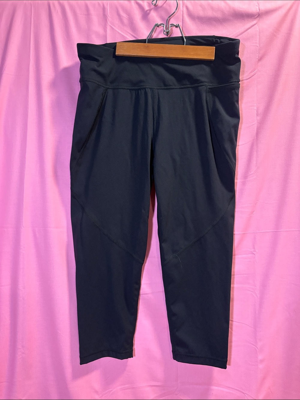 Sweaty Betty Black Capri Leggings for Kids — High Waist Active Capri